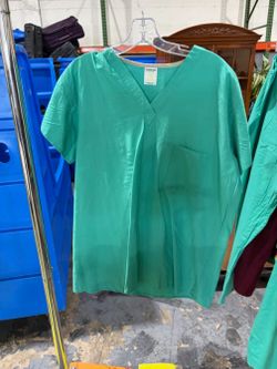 Standard Textile Green Scrub Top Size M