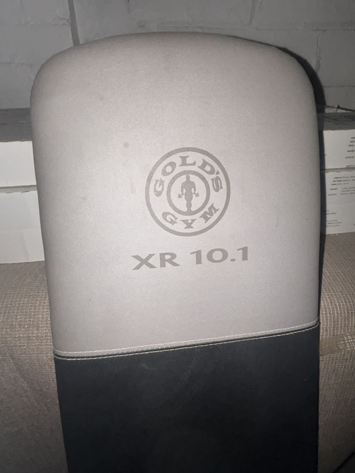 Gold Gym Weight Bench