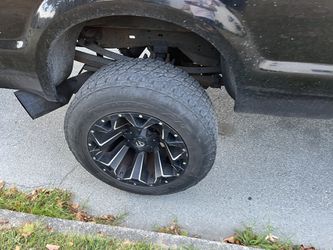 03 F350 Wheels With Spacers  Thumbnail