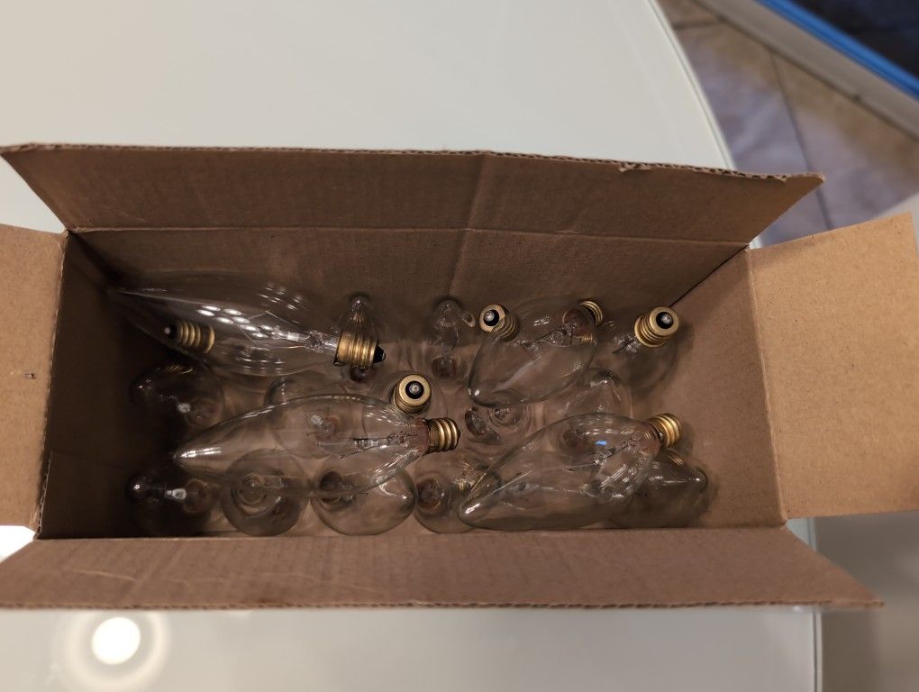 20 Candelabra Torpedo Bulb Lights 25W