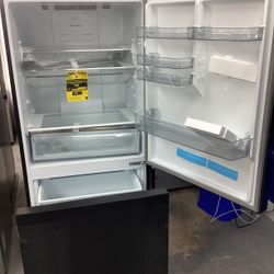 Hisense Bottom-Freezer Refrigerator in Bright LED lighting with ENERGY STAR and Gallon-size door