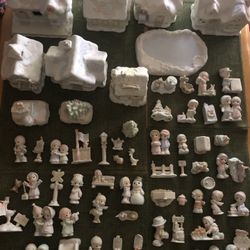 Huge Precious Moments Sugar Town Set