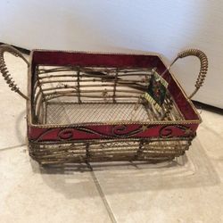 New Wire basket