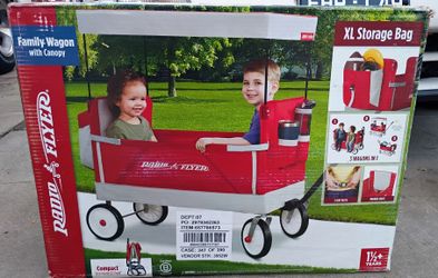 NEW Radio Flyer kids Wagon
Vagon