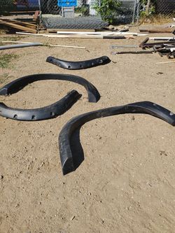 Toyota Tundra Wheel Wells X 4