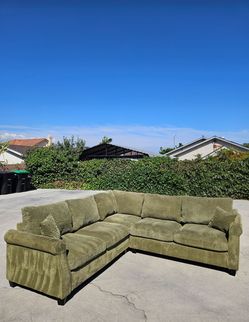 Sectional Sofa 💥 Free Delivery 💥