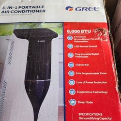   8000 BTU Portable air condition With Remote Control Excellent condition Get It Before The Heat Way come in 🥵 