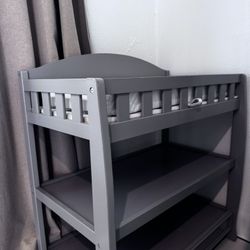 Baby Crib And Changing Table 