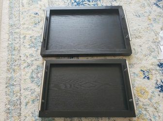 2 Trays