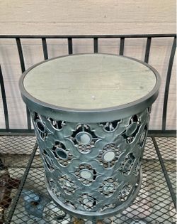 Madison park mirror Accent table silver