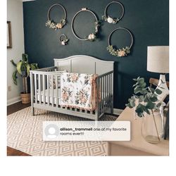 Baby Crib/ Crib mattress 