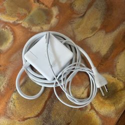 iPad Charger 