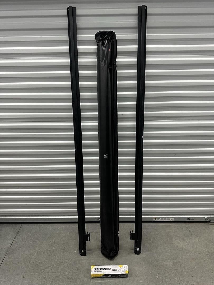 73-98 Ford
F-150, F-250, F-350,6.5 Ft
Bed Soft Roll-Up Tonneau


Cover