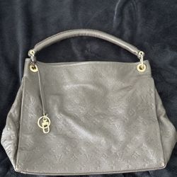 Louis Vuitton Empreinte Artsy MM Handbag