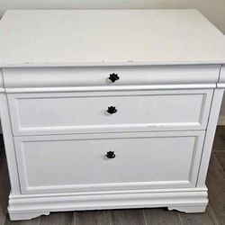 Lateral Filing Cabinet 