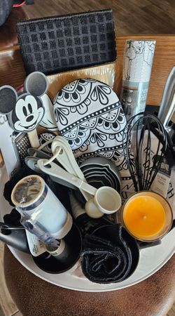 Kitchen supplies everything is new