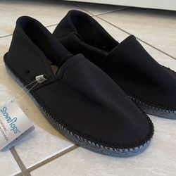 NWT- Showa Flops - Black Closed Toe - Size 9/10 Eur 41 Uk 9 - Shower Water Shoes 