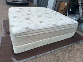 King mattress pillowtap