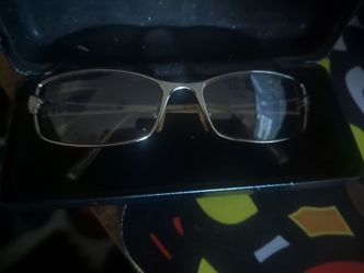 Eye wear  accessories