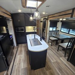 Luxurious Rv Travel Trailer Outback 34"2022
