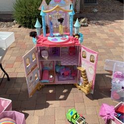 Doll House With Furniture And Dolls