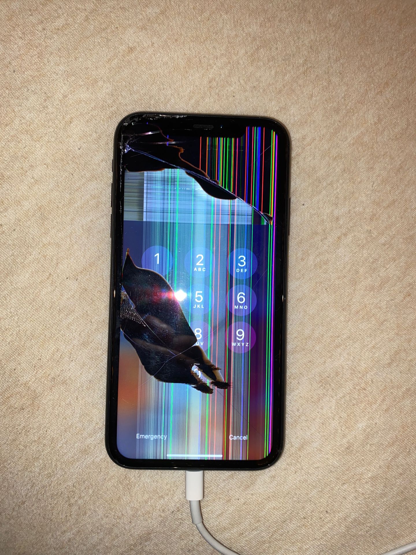 Working Cracked iPhone XR