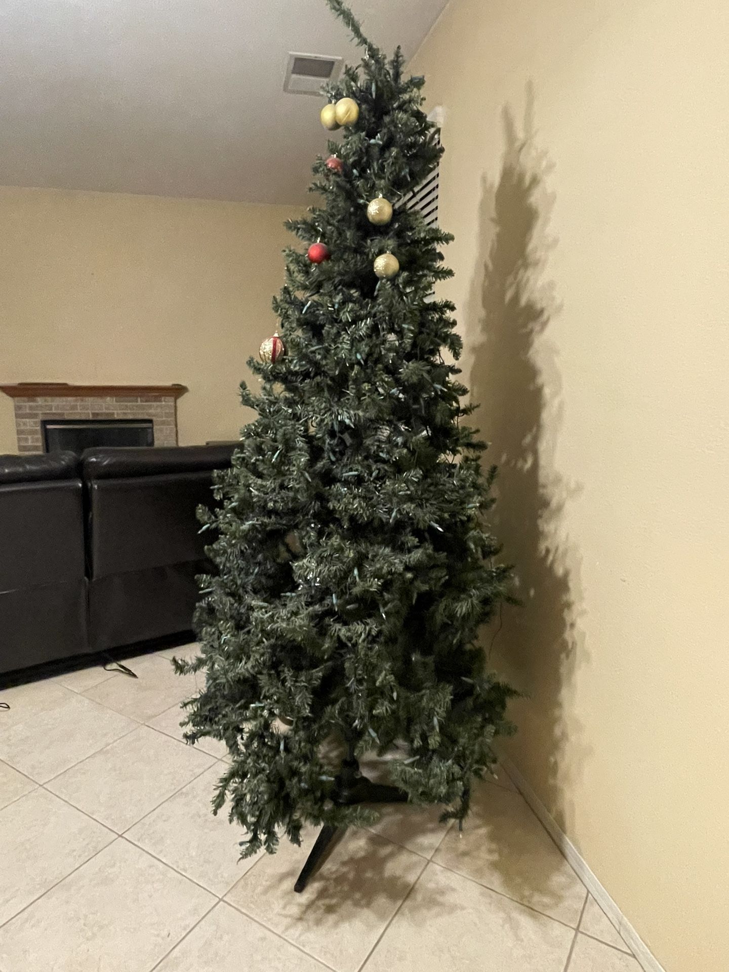 Christmas tree, 7ft high