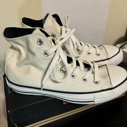 New White High Top Converse Size 5.5 Men’s 7.5 Women’s