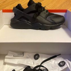Air Huarache Men’s Size 8