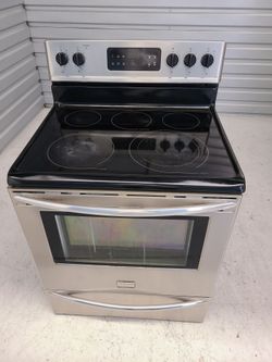 Frigidaire Gallery Electric Range 30 Days Warranty - Can Deliver