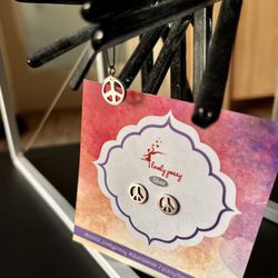 925 Sterling Silver Peace  Symbol Pendant Thread Necklace And Earrings 