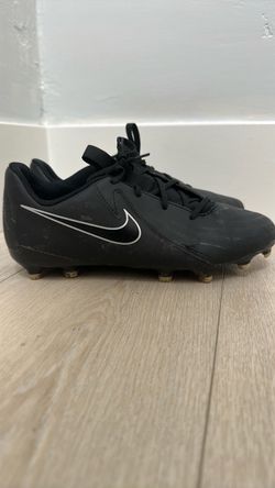 Nike soccer cleats 5.5 Youth kids boys girls shoes