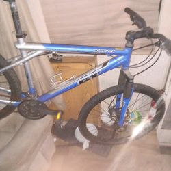 GT Outpost Mountain Bike