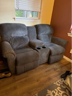 Estate sale. Lazyboy