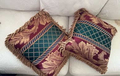 Decorative Pillows Qty 2 Size 18” X 16” x 4” Damask With Fringes