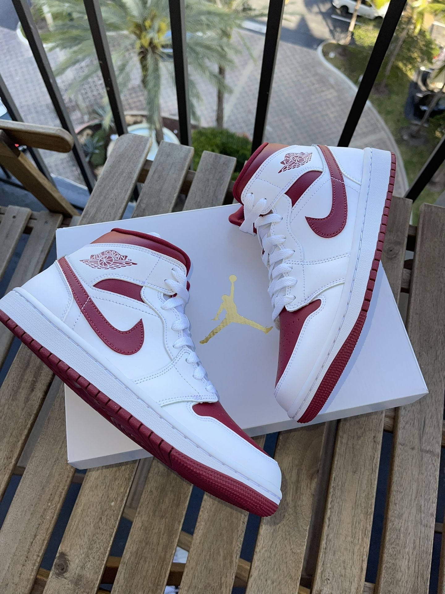 Jordan Mid Chicago White Red Size Women Size Men