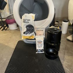 Litter Robot 4 with Litter Hopper Bundle 