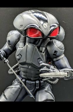 Statue Black Manta 