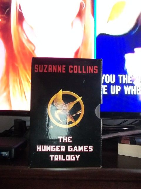 The Hunger Games Trilogy book box set