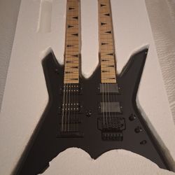 Guitars Basses Lots of acoustics custom 6 strings