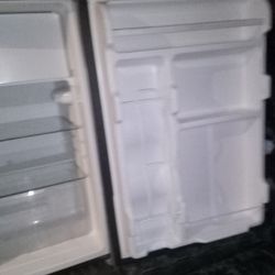 Mini Refrigerator 