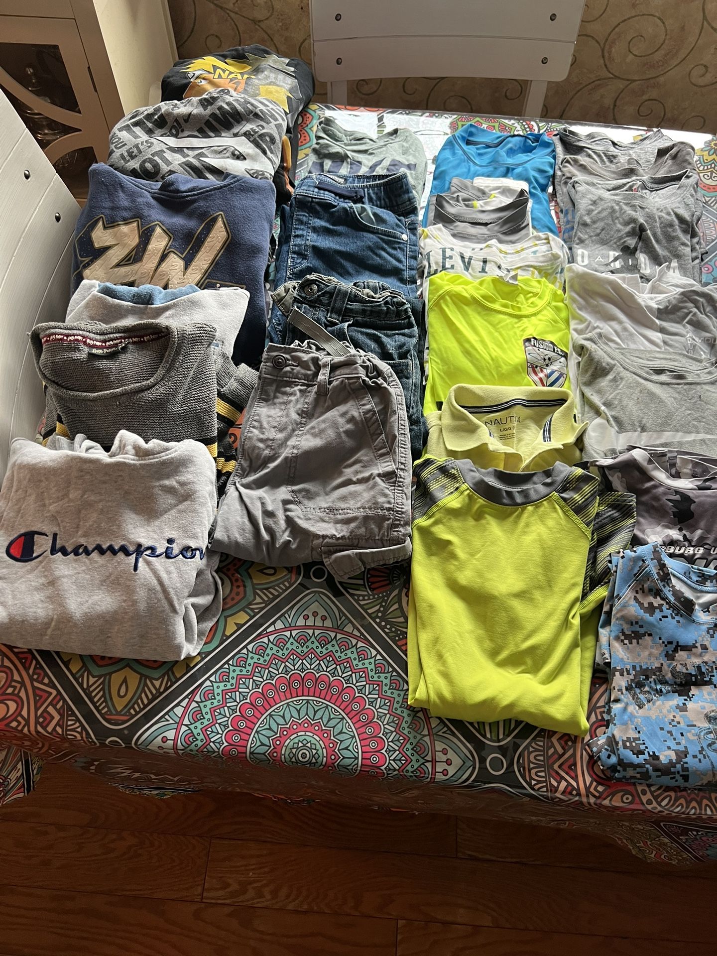 Boys Clothes From Pet And Smoke Free Hone