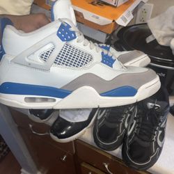 Jordan 4s