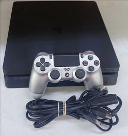 Sony Playstation 4 (CGH033227)