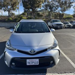 Toyota Pruise V 2017