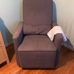 Nursing Chair with Ottoman 