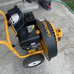 cub cadet leaf blower