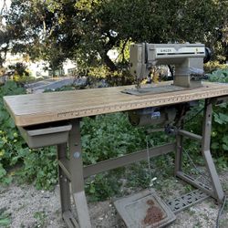 Industrial Singer 591 Sewing Machine 