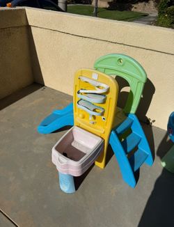 Step2 Playhouse with Slide