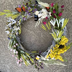 Floral Artificial Wreath
